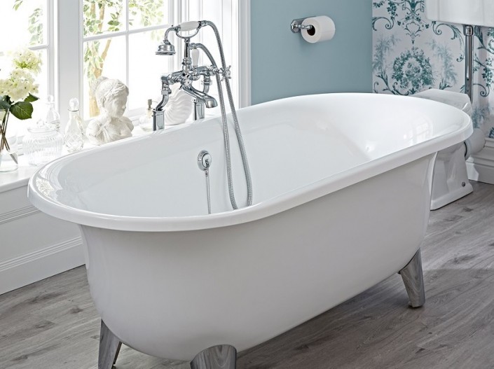 freestanding-roll-top-bath-842×630