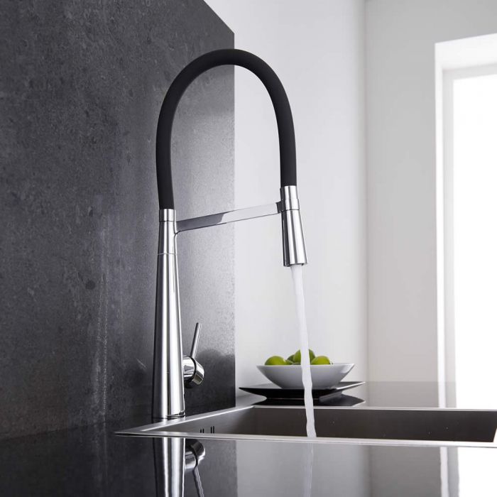 Grifo de Cocina Grifo de cocina en acabado negro y cromado